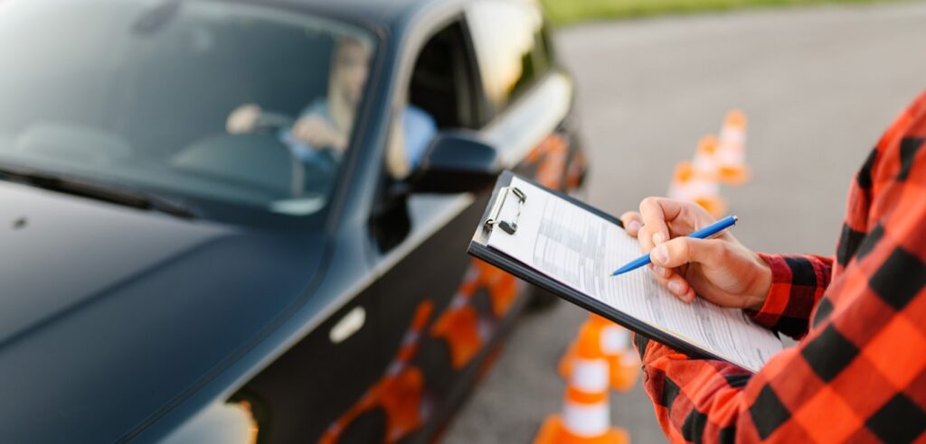 Как выбрать автошколу в Киеве: практические советы Автошкола в Киеве